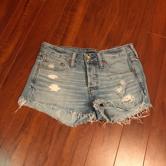 Abercrombie & Fitch Pants - DENIM SHORTS